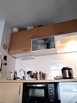 Snapshot of therealsun8 chatting on February 17, 6:54 am therealsun8 online show from February 17, 6:54 am