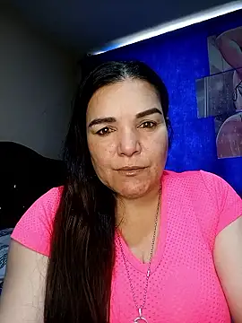 Snapshot of lee_hot chatting on January 13, 4:23 pm lee hot online show from January 13, 4:23 pm