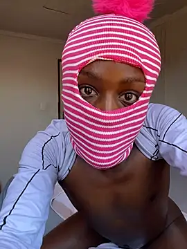 Snapshot of HotTwink_ZAR chatting on February 7, 9:46 am HotTwink ZAR online show from February 7, 9:46 am