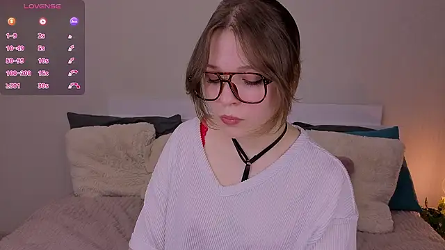 Next2Marie online show from February 4, 3:34 am