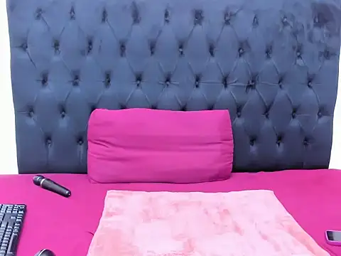 BustyBoobs67 online show from March 21, 7:06 pm