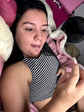 Snapshot of kimelizha chatting on January 13, 10:20 am kimelizha online show from January 13, 10:20 am