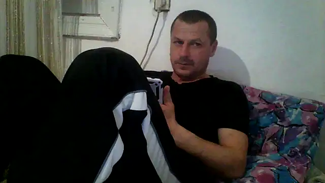 Snapshot of Ivan9iutt chatting on January 31, 7:34 pm Ivan9iutt online show from January 31, 7:34 pm
