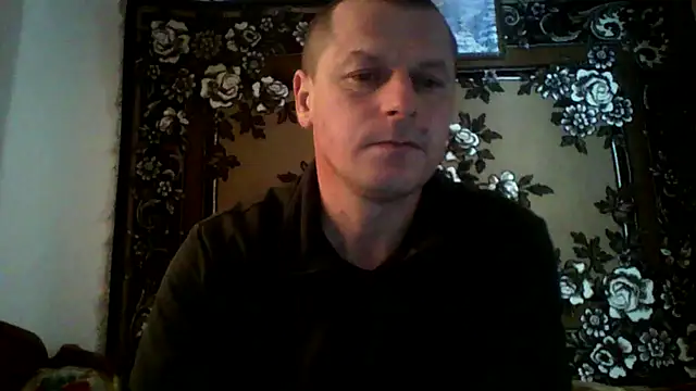 Snapshot of Ivan9iutt chatting on February 3, 11:37 am Ivan9iutt online show from February 3, 11:37 am