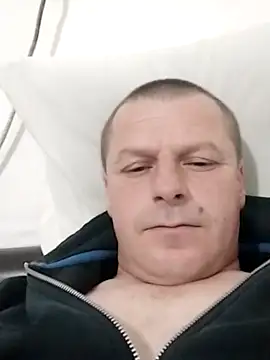 Snapshot of Ivan9iutt chatting on March 29, 4:29 pm Ivan9iutt online show from March 29, 4:29 pm