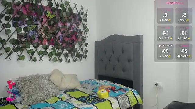 tifanny chambers online show from February 17, 7:09 pm