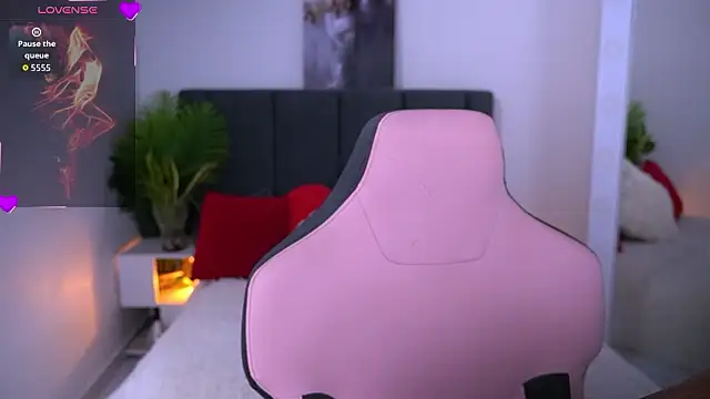 goldenatlasX online show from March 2, 11:11 pm