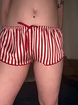 Bayleighjohnson18 online show from March 7, 11:40 am