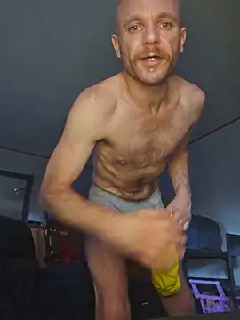 FrankieFuckMe online show from May 18, 11:21 pm