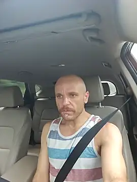 FrankieFuckMe online show from May 20, 10:38 pm