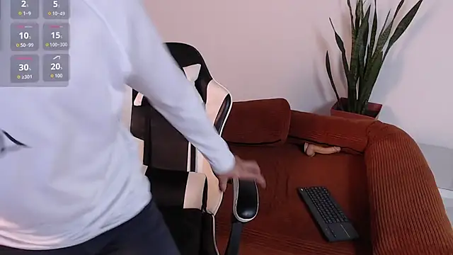 DarrenColleen online show from February 20, 9:48 pm