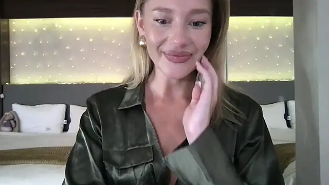 Stella muse online show from March 31, 3:30 am