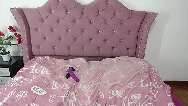 Fernandathxxx online show from June 9, 4:46 am
