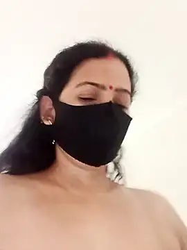 sexyqueen558 online show from May 25, 3:34 am