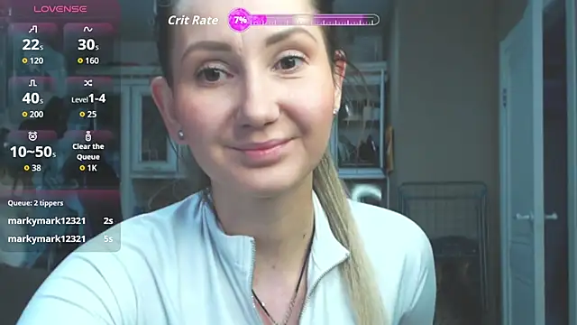 Snapshot of NikkiKiss___ chatting on February 16, 6:42 am NikkiKiss online show from February 16, 6:42 am