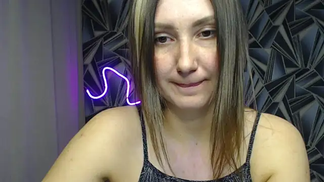 NikkiKiss    online show from April 17, 3:15 pm