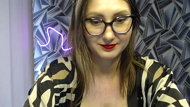 NikkiKiss    online show from May 16, 12:07 am