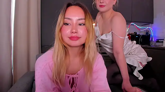 Snapshot of JessicaBeverly_ chatting on February 16, 12:01 pm JessicaBeverly online show from February 16, 12:01 pm