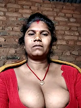 Snapshot of Hot_di97 chatting on March 28, 12:21 am Hot di97 online show from March 28, 12:21 am