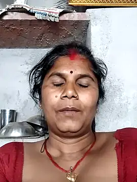 Snapshot of Hot_di97 chatting on April 2, 5:10 pm Hot di97 online show from April 2, 5:10 pm