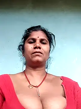 Snapshot of Hot_di97 chatting on April 8, 1:05 am Hot di97 online show from April 8, 1:05 am