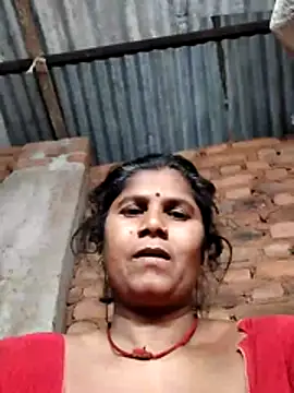 Snapshot of Hot_di97 chatting on April 14, 2:45 pm Hot di97 online show from April 14, 2:45 pm