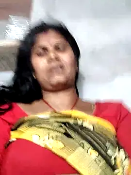 Snapshot of Hot_di97 chatting on April 23, 7:30 am Hot di97 online show from April 23, 7:30 am