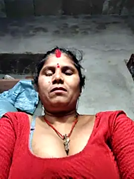 Snapshot of Hot_di97 chatting on May 6, 9:25 am Hot di97 online show from May 6, 9:25 am
