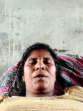Snapshot of Hot_di97 chatting on May 15, 11:56 pm Hot di97 online show from May 15, 11:56 pm