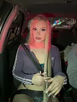 Snapshot of AlyssaFoxx_ chatting on February 10, 6:56 pm AlyssaFoxx online show from February 10, 6:56 pm