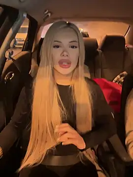 Snapshot of AlyssaFoxx_ chatting on February 24, 5:22 pm AlyssaFoxx online show from February 24, 5:22 pm