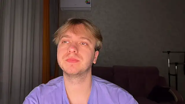 Snapshot of HairyVit chatting on January 11, 3:06 pm HairyVit online show from January 11, 3:06 pm