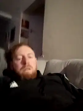 Hertsguy1984 online show from February 7, 2:48 am