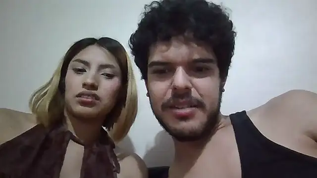 Snapshot of mindymiaw chatting on February 3, 2:53 am mindymiaw online show from February 3, 2:53 am