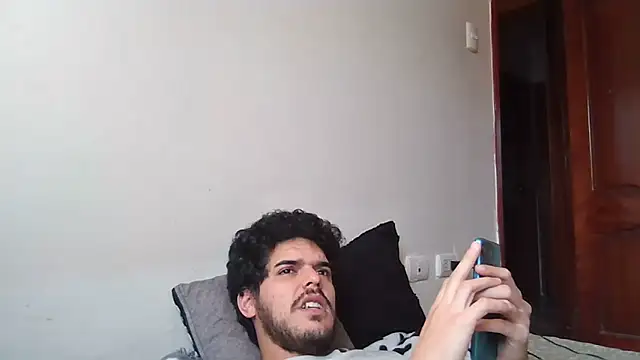 Snapshot of mindymiaw chatting on February 5, 7:18 pm mindymiaw online show from February 5, 7:18 pm