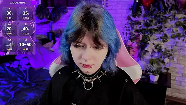 Snapshot of Ashley_Veil chatting on February 17, 8:37 pm Ashley Veil online show from February 17, 8:37 pm