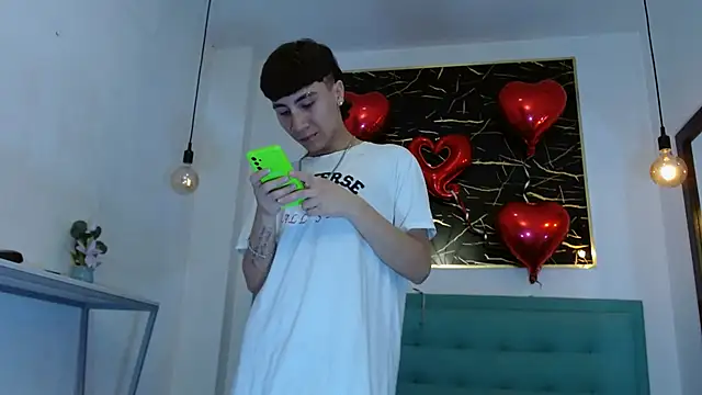 XanderGrey8 online show from February 18, 7:32 pm