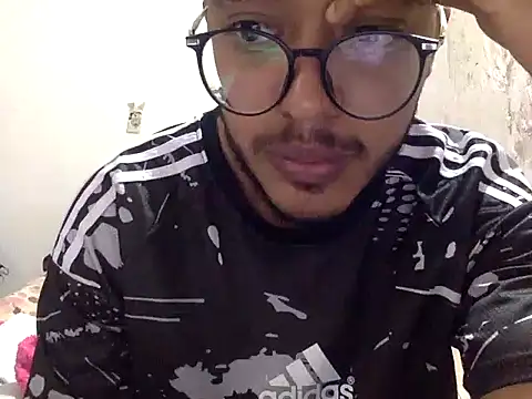 Snapshot of Tito_12_ chatting on February 18, 5:42 pm Tito 12 online show from February 18, 5:42 pm