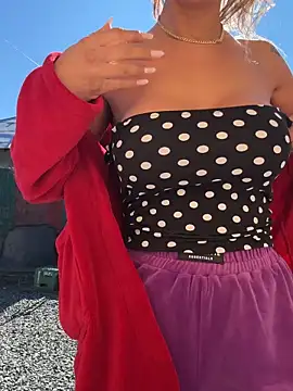 Missolevelvet online show from March 10, 11:26 am