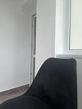 Missolevelvet online show from May 10, 5:56 am