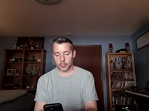 chrisw8140 online show from February 13, 10:06 pm