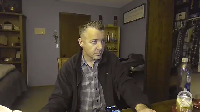 chrisw8140 online show from March 23, 2:48 am