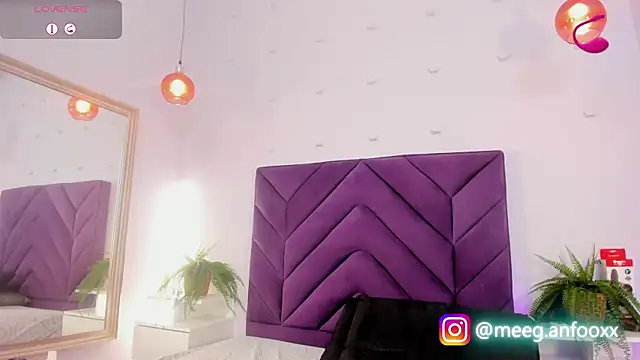 Meeganfoox online show from February 13, 3:57 am