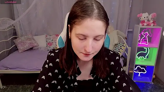 KiraDuvall online show from January 13, 4:56 pm