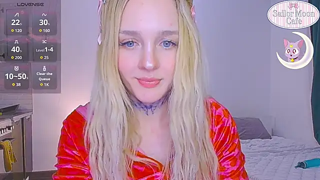 sailormoon666  online show from April 16, 9:15 pm