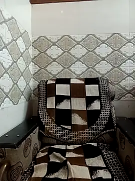 Cute purnima143 online show from February 10, 5:44 am