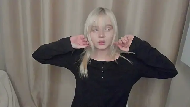 Snapshot of ustimeow chatting on January 14, 9:20 pm ustimeow online show from January 14, 9:20 pm