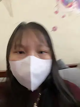 Snapshot of Charlotte-ee chatting on January 15, 5:01 am Charlotte-ee online show from January 15, 5:01 am