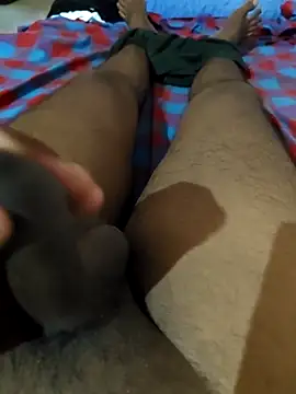 modelSpidy online show from April 1, 8:37 am