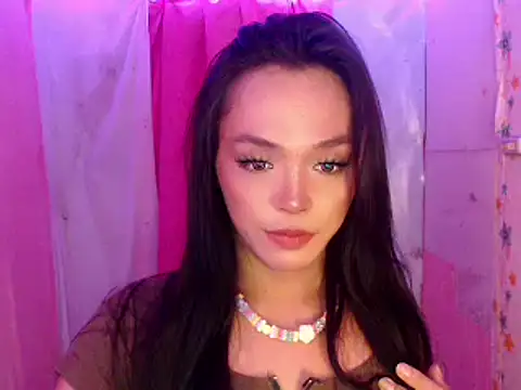 Snapshot of mariadeluxe chatting on April 10, 9:03 am mariadeluxe online show from April 10, 9:03 am